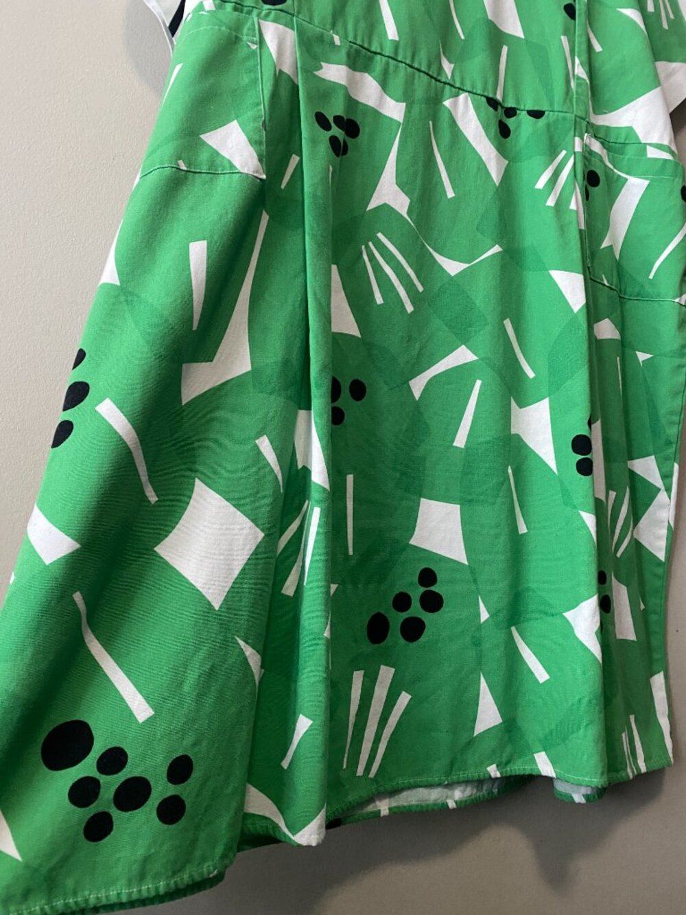 Handmade Plus Size Green White Black Abstract Pattern Pockets Dress - Picture 7 of 10